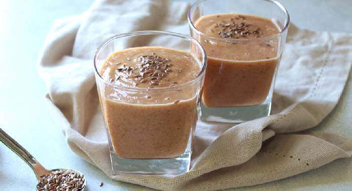 Smoothie with Flaxseed and Sesame 